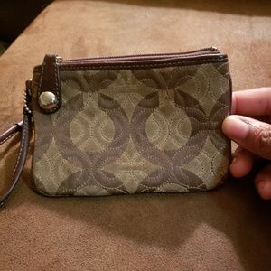 Wristlet